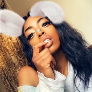 Meet your Posher, Nadia